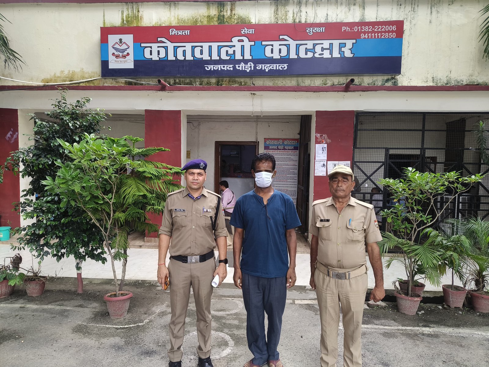 पौड़ी पुलिस ने वारंटी को किया गिरफ्तार