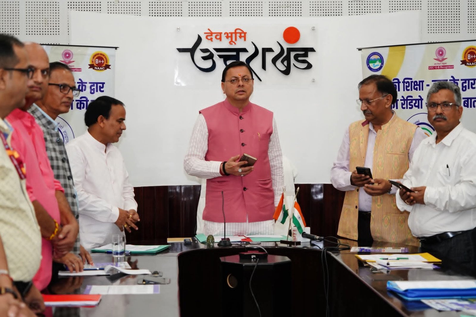 सीएम धामी ने किया रेडियो मोबाइल एप का उद्घाटन