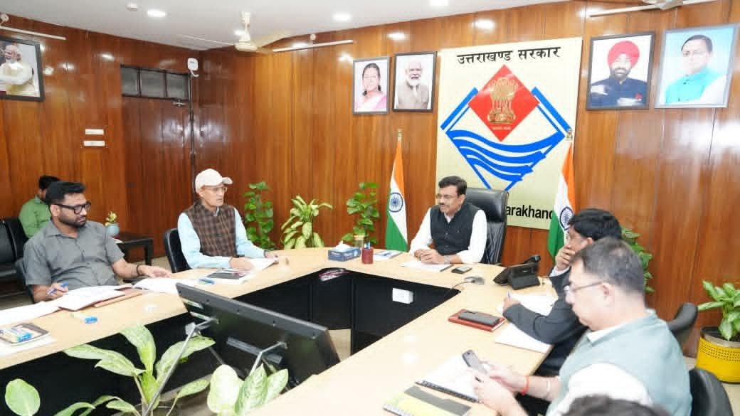 मुख्य सचिव ने की सचिवालय में अहम बैठक