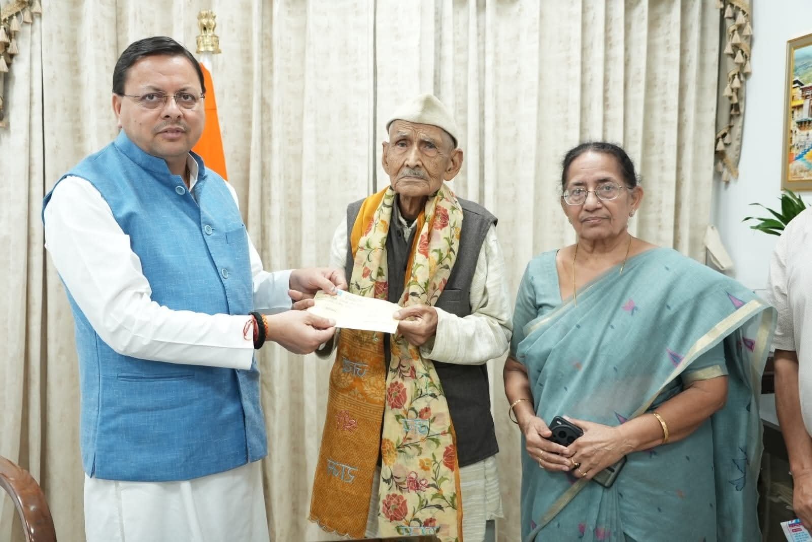 96 वर्षीय जबर सिंह ने आपदा राहत कोष में दिए 7 लाख रुपये