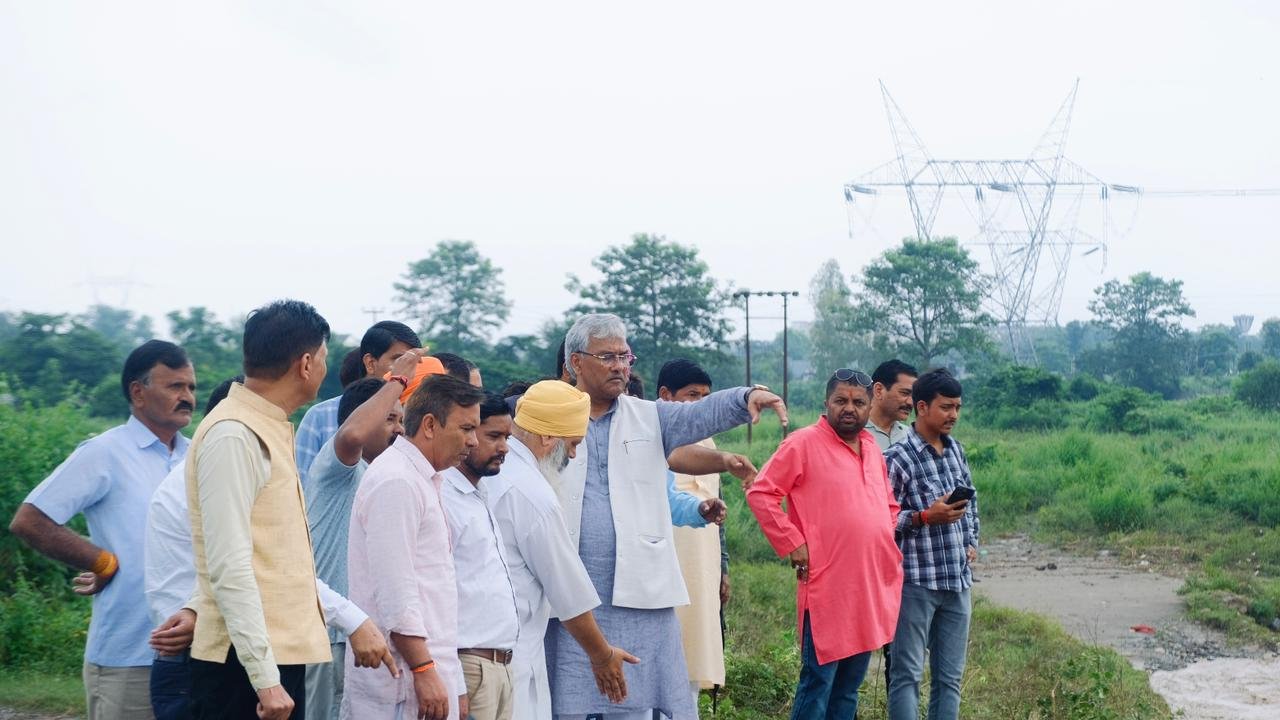 सांसद त्रिवेंद्र सिंह रावत ने हरिद्वार में आपदा प्रभावित क्षेत्रों का दौरा किया