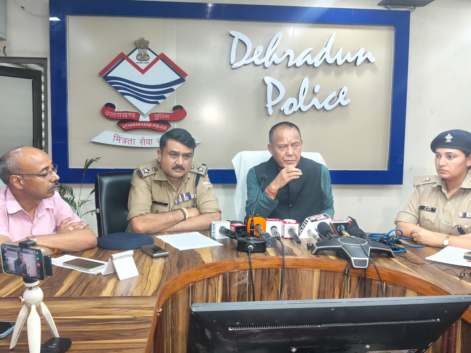 UKSSSC पेपर कांड में तीन नाम सामने आए, पुलिस का एक्शन