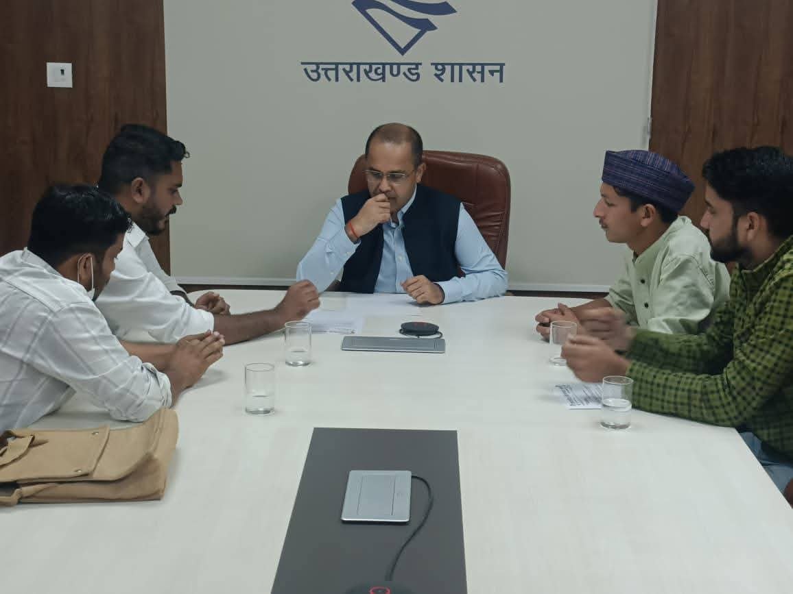 गृह सचिव से मिला बेरोजगार संघ का प्रतिनिधिमंडल