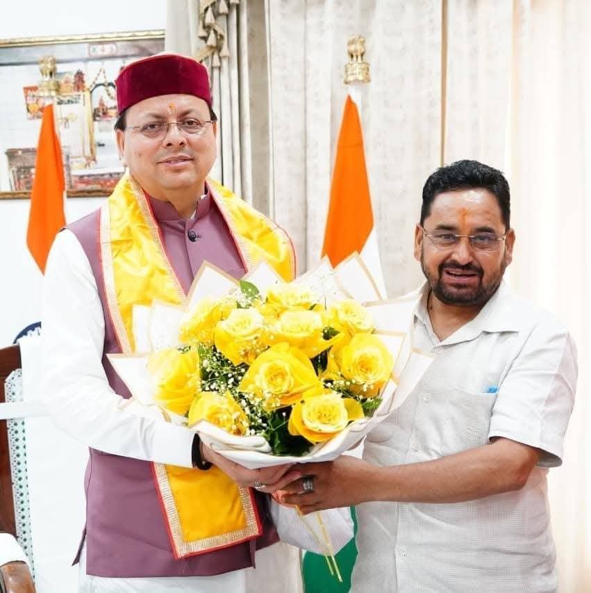 35000 की नौकरी पर विवाद, सफाई देकर भी घिर गए बीजेपी विधायक सुरेश चौहान