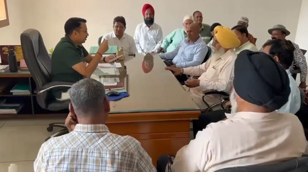 कांग्रेस प्रवक्ता गणेश उपाध्याय की अगुवाई में किसानों का हल्ला बोल, किच्छा शुगर मिल में पेराई सत्र शुरू करने और गन्ना समर्थन मूल्य बढ़ाने की मांग