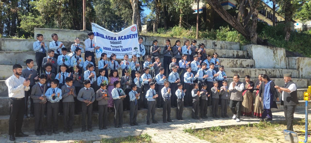 पौधरोपण आंदोलन से अब स्कूलों को जोड़ने का अभियान