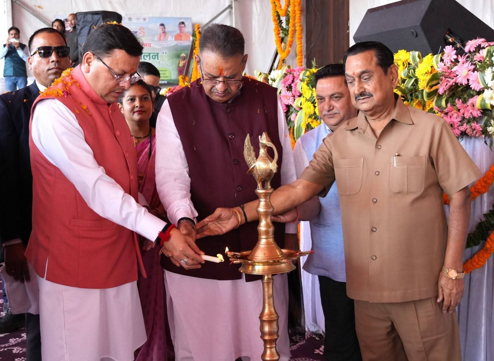 सीएम धामी ने पंतनगर में किया कृषक सम्मेलन का उद्घाटन