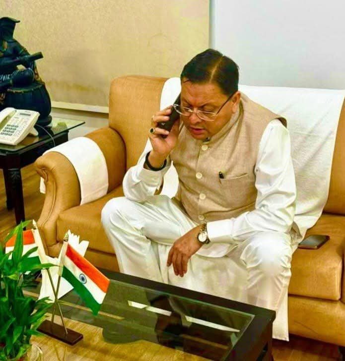 दिल्ली धमाके के बाद सीएम धामी ने उत्तराखंड पुलिस को अलर्ट रहने के निर्देश दिए