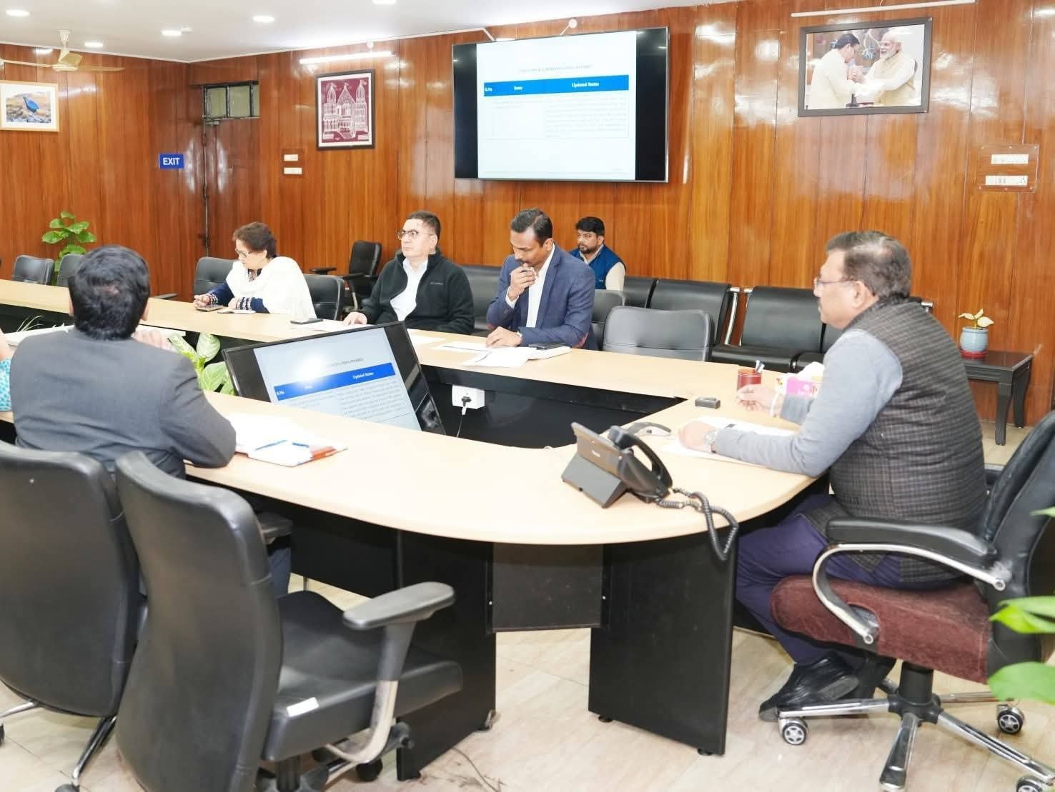 मुख्य सचिव ने की पीएम श्री स्कूलों की समीक्षा