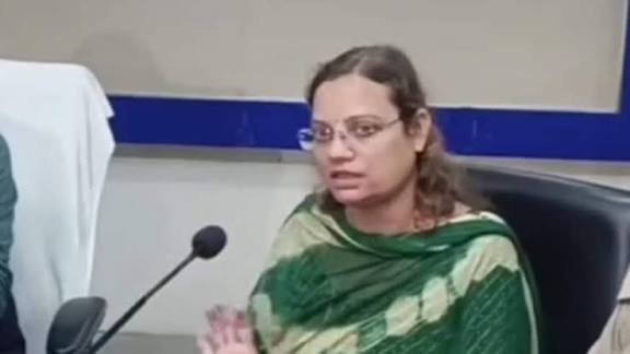 पेपर लीक मामले में सीबीआई ने असिस्टेंट प्रोफेसर सुमन को किया गिरफ्तार