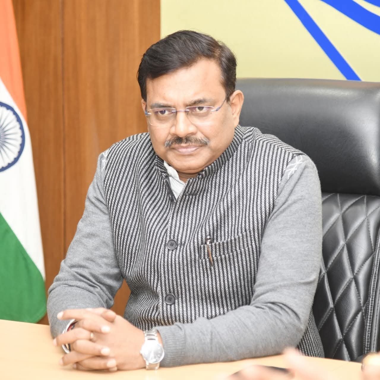 मुख्य सचिव ने शीत लहर से निपटने की तैयारी की समीक्षा की