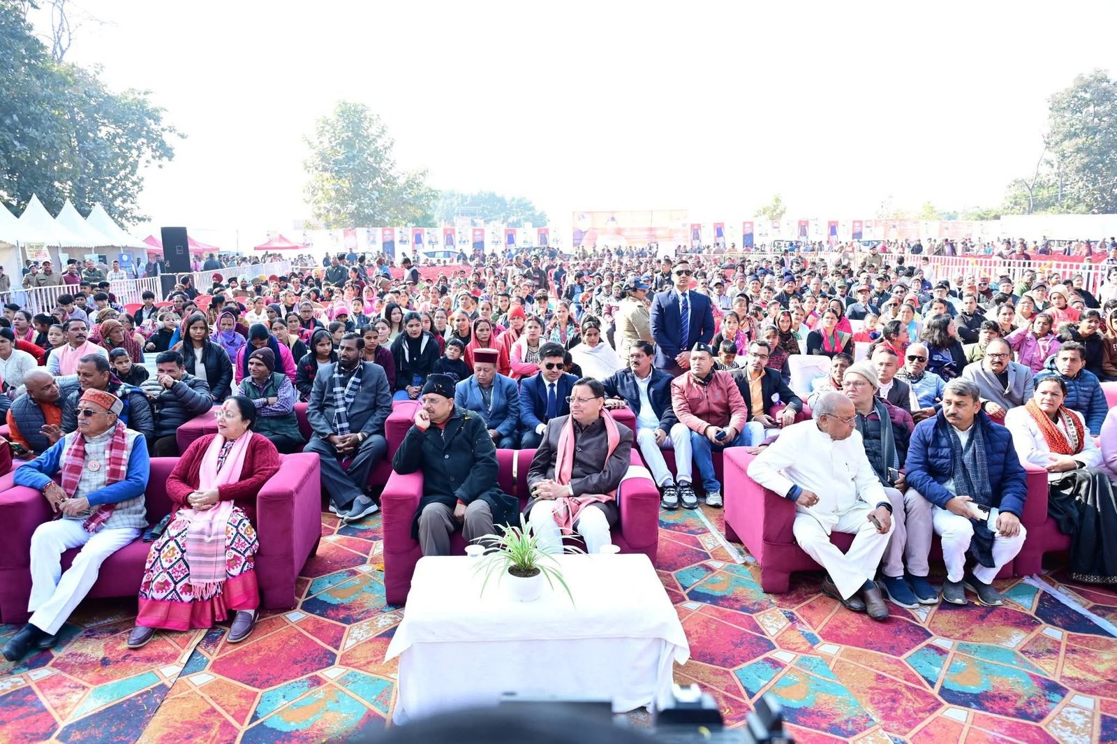 सीएम धामी ने सुनी पीएम मोदी के मन की बात