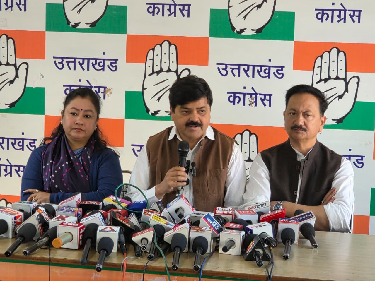 धराली में आपदा प्रबंधन को लेकर कांग्रेस का धामी सरकार पर निशाना, गिनाई कई खामियां, दिए अहम सुझाव