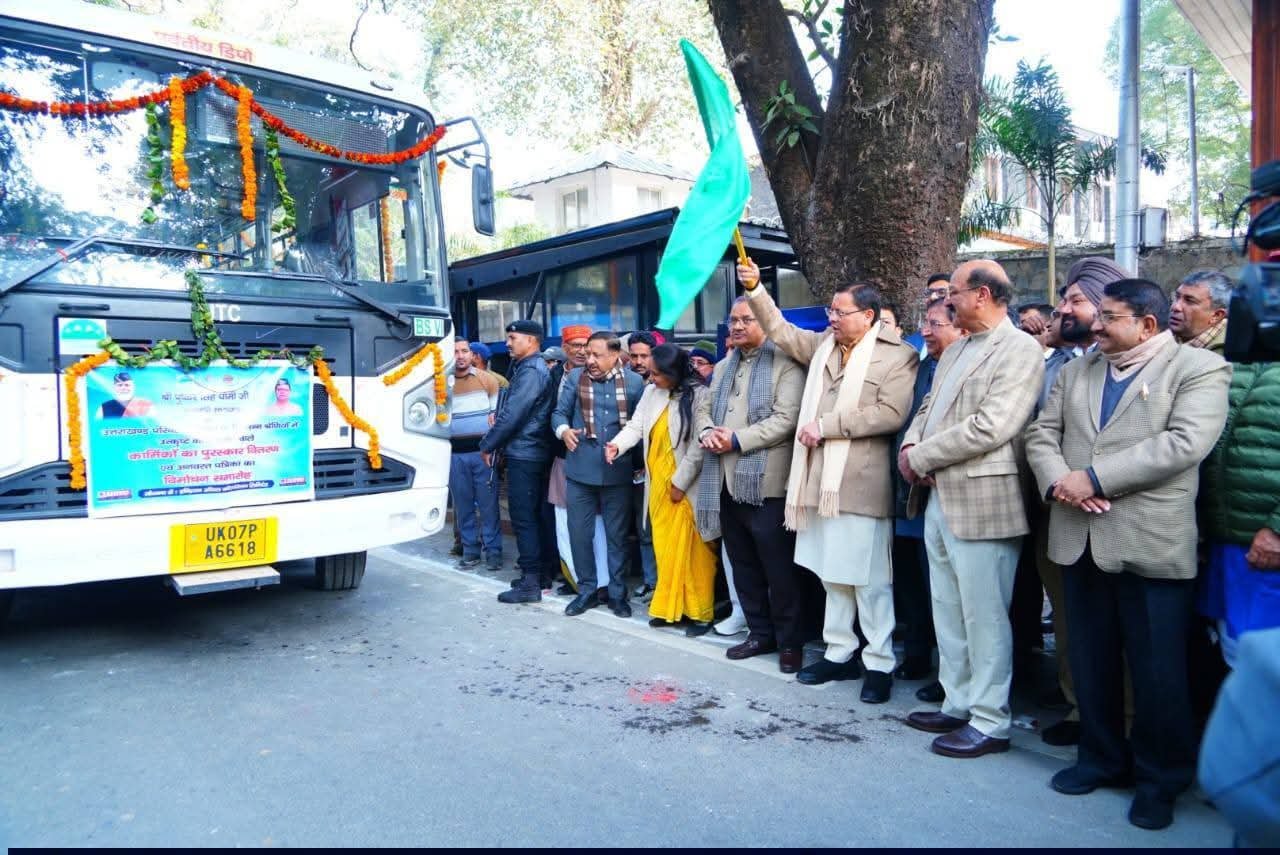 उत्तराखंड परिवहन निगम के बेड़े में शामिल हुईं 100 नई बसें