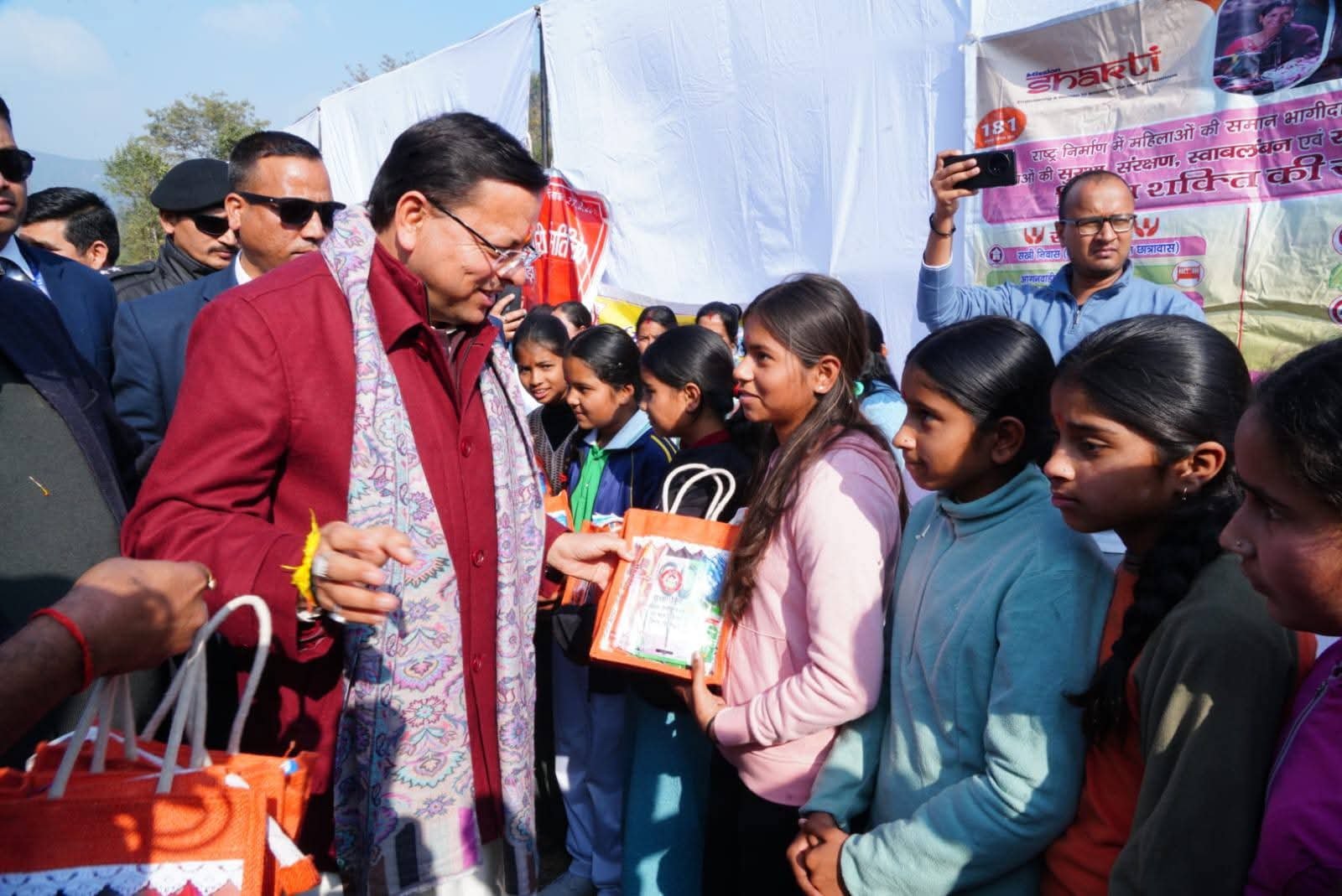 CM धामी ने ग्राउंड जीरो पर जाकर परखी अपने ड्रीम कार्यक्रम की हकीकत