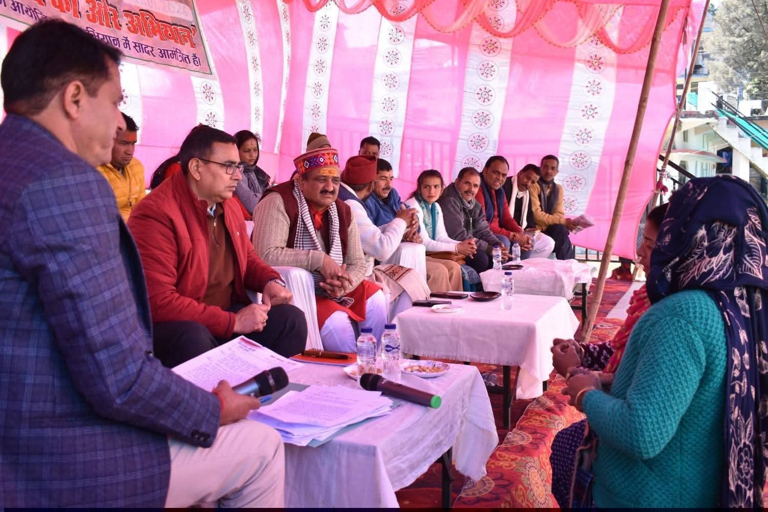 जन जन की सरकार कार्यक्रम के तहत लगा शिविर