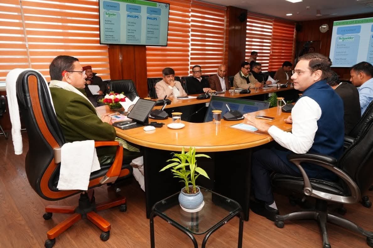 सीएम धामी ने की कौशल विकास विभाग की समीक्षा