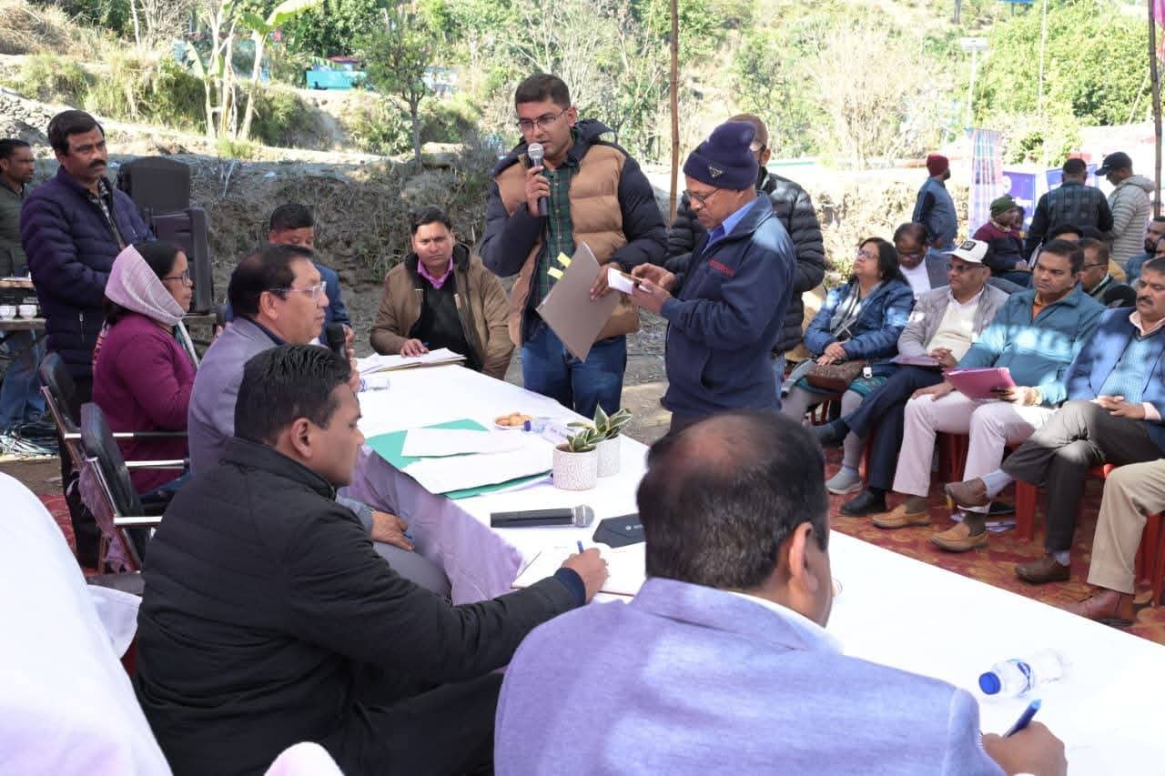 प्रभारी सचिव आर राजेश कुमार ने किया रुद्रप्रयाग का दौरा