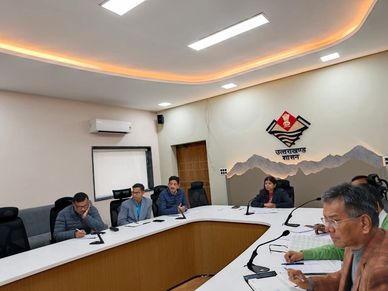 आयुष विभाग की बैठक में भविष्य के रोड मैप पर मंथन