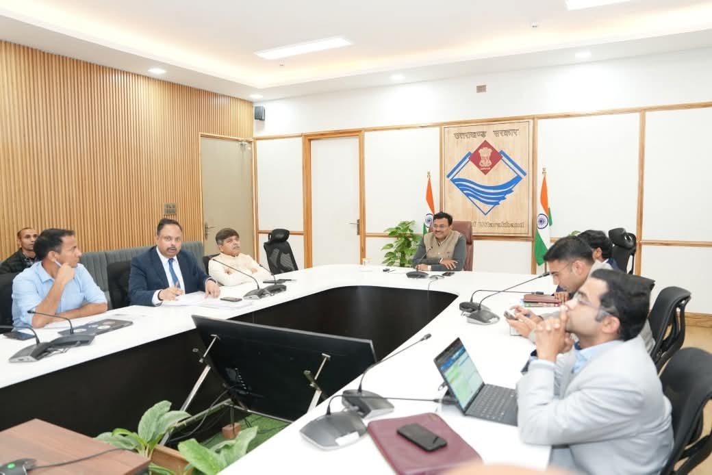 मुख्य सचिव ने की समीक्षा बैठक