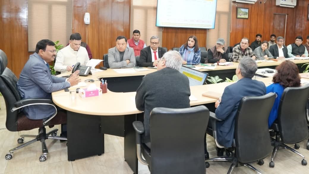 पलायन रोकथाम को लेकर मुख्य सचिव की बैठक