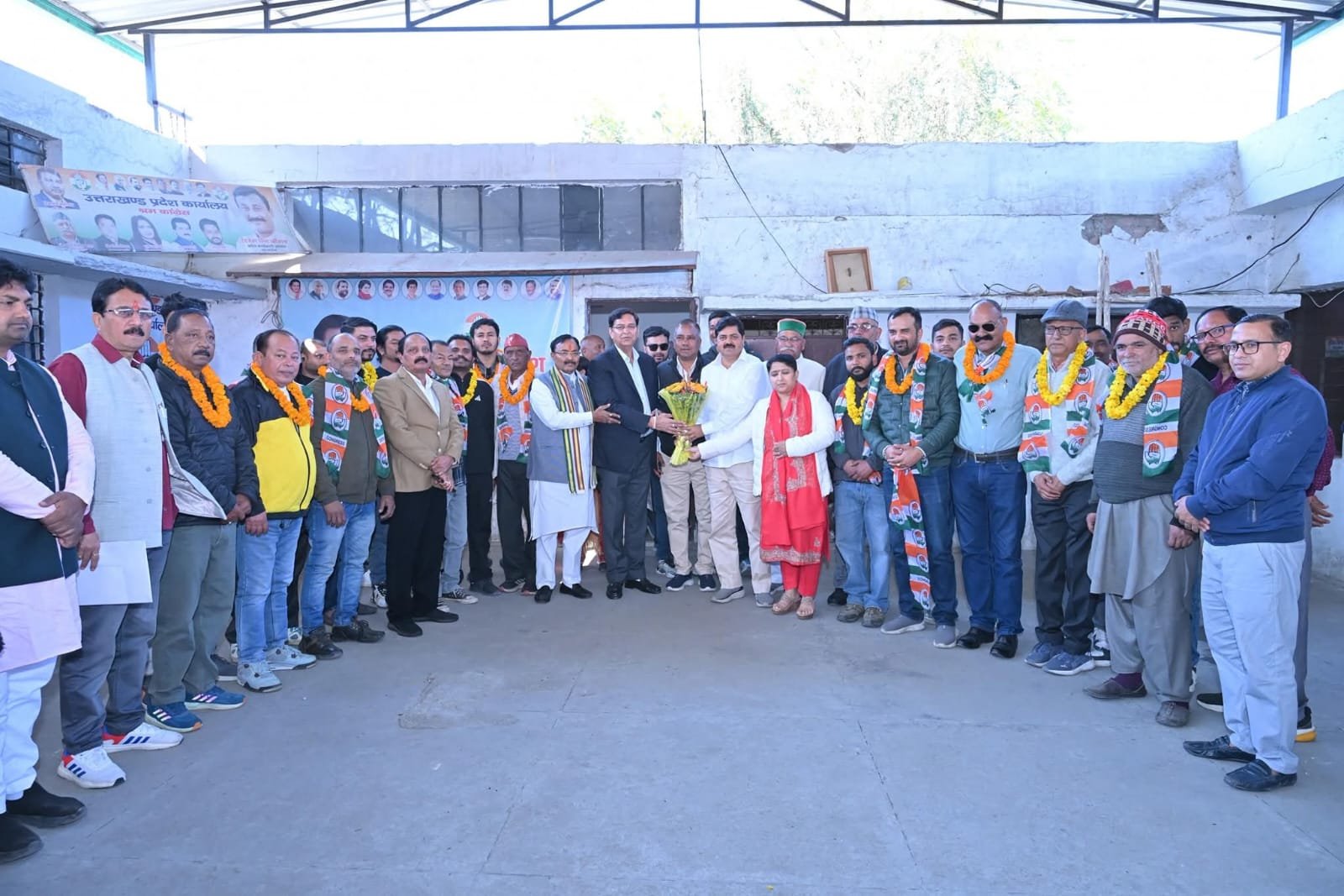 मिशन 2027 के लिए कांग्रेस की कसरत, देहरादून में कई लोगों ने ली पार्टी की सदस्यता