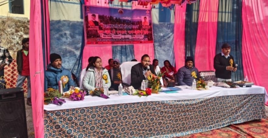 जन जन की सरकार जन जन के द्वार के तहत लगाए जा रहे शिविरों का पिथौरागढ़ में लोगों को मिल रहा फायदा