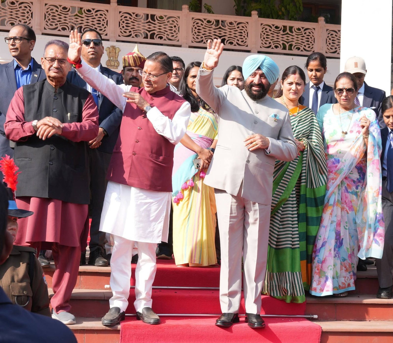 लोक भवन में बसंतोत्सव का समापन