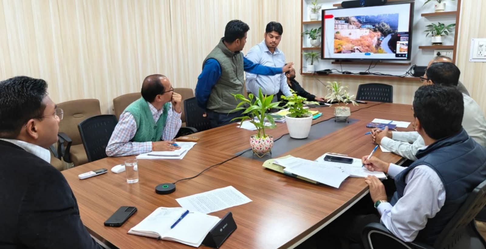 शहरी विकास सचिव ने की अहम बैठक