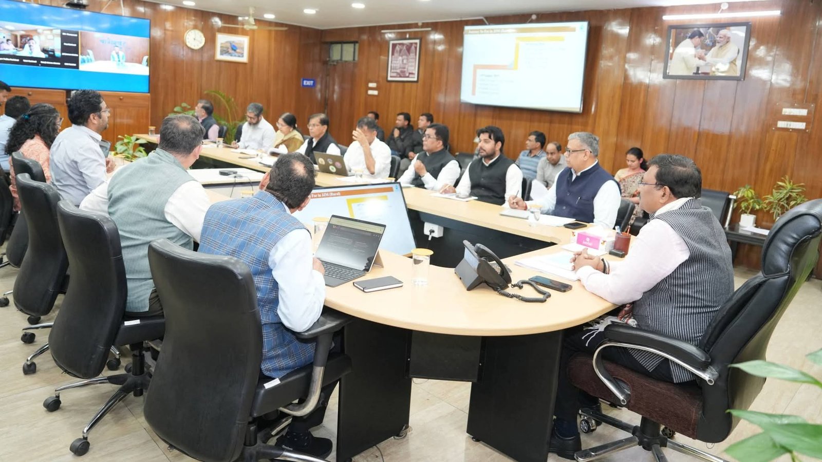 मुख्य सचिव ने की जल जीवन मिशन की समीक्षा