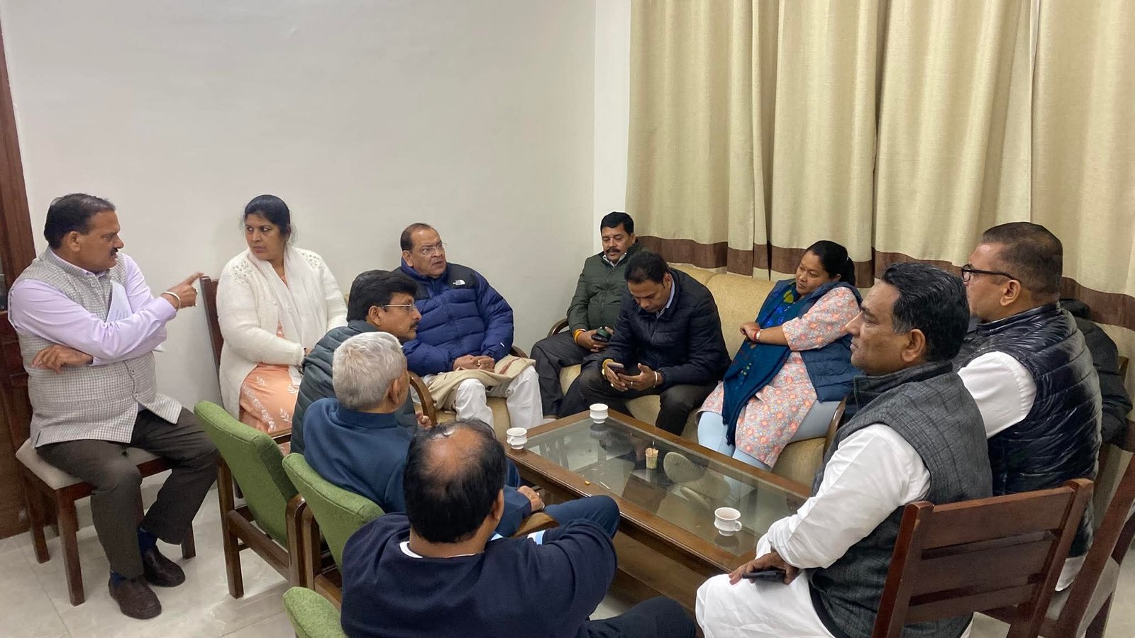 उत्तराखंड कांग्रेस विधायक दल की बैठक, विधानसभा के बजट सत्र को लेकर बनी रणनीति