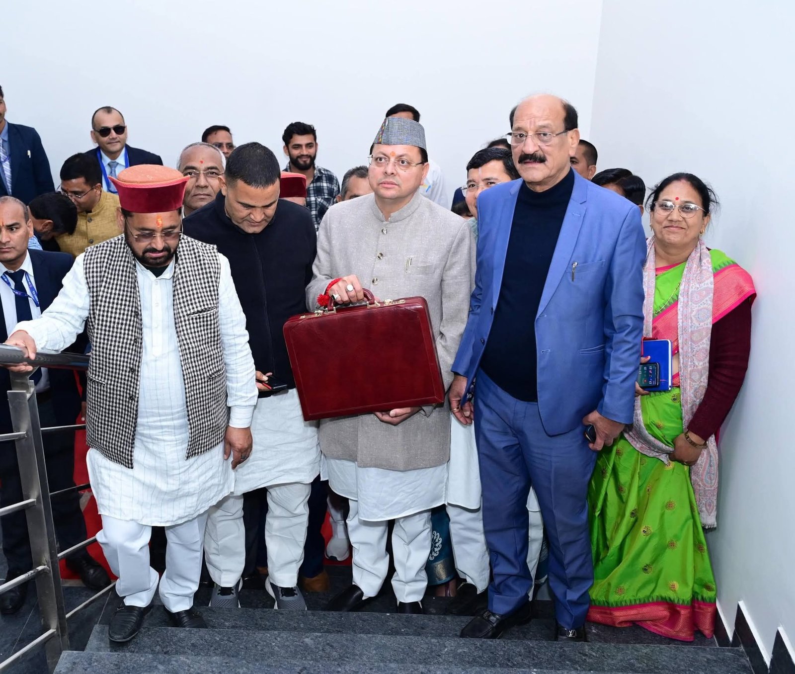 धामी सरकार का आखिरी बजट कितना खास