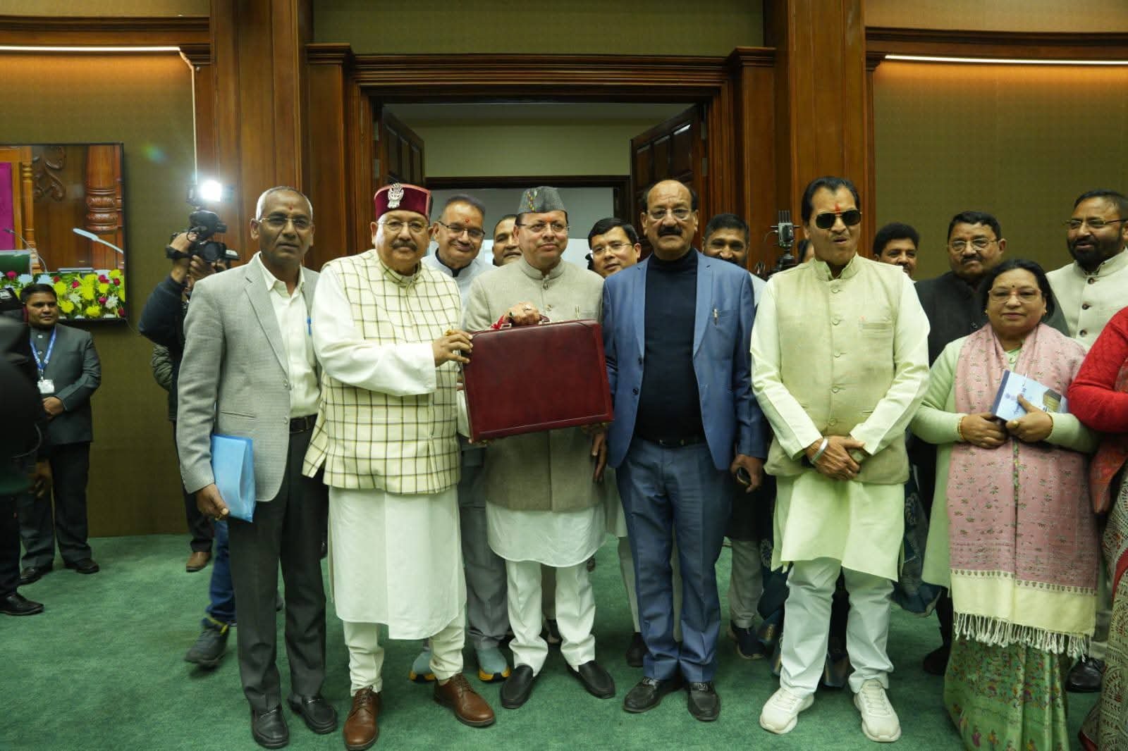 सीएम धामी ने पेश किया उत्तराखंड का बजट