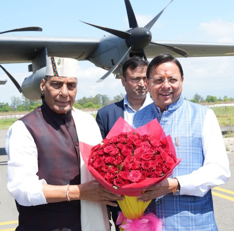 राजनाथ सिंह ने सीएम धामी को बताया धुरंधर धामी