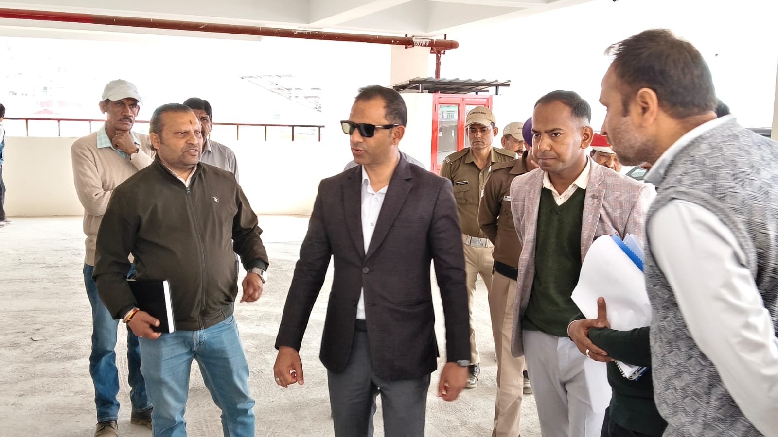 पिथौरागढ़ के जाखनी में जल्द शुरू हो सकती है पार्किंग, डीएम ने दिए निर्देश