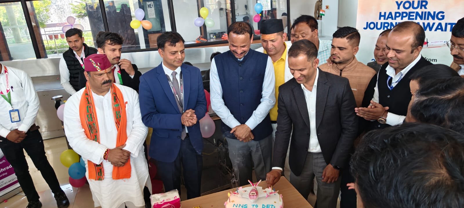 देहरादून-पिथौरागढ़ के बीच एयर कनेक्टिविटी, 42 सीटर विमान की उड़ान शुरू, पहले दिन कितने यात्रियों ने उठाया फायदा?