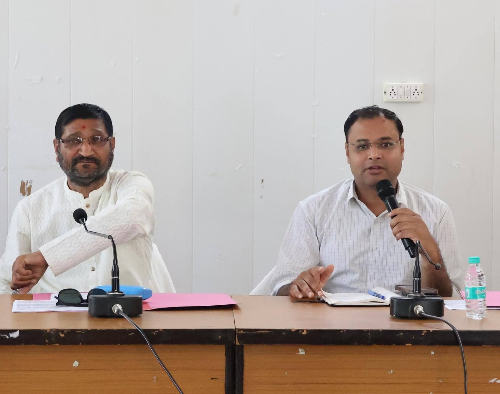 कर्णप्रयाग में भू-धंसाव से पीड़ित लोगों की प्रशासन ने सुनीं समस्या