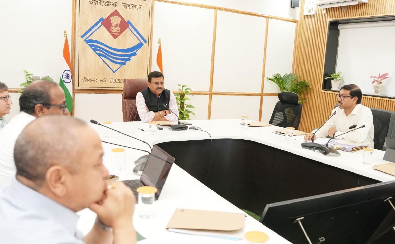 मुख्य सचिव ने वन विभाग से जुड़ी अहम बैठक ली