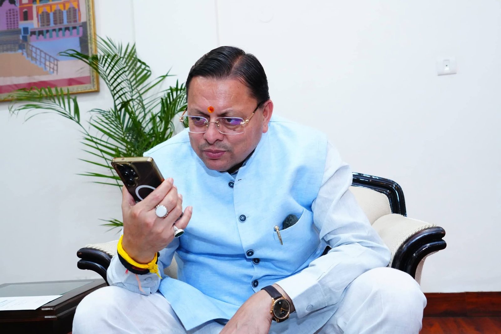 उत्तराखंड बोर्ड परीक्षा के टॉपर्स से सीएम धामी ने फोन पर की बात