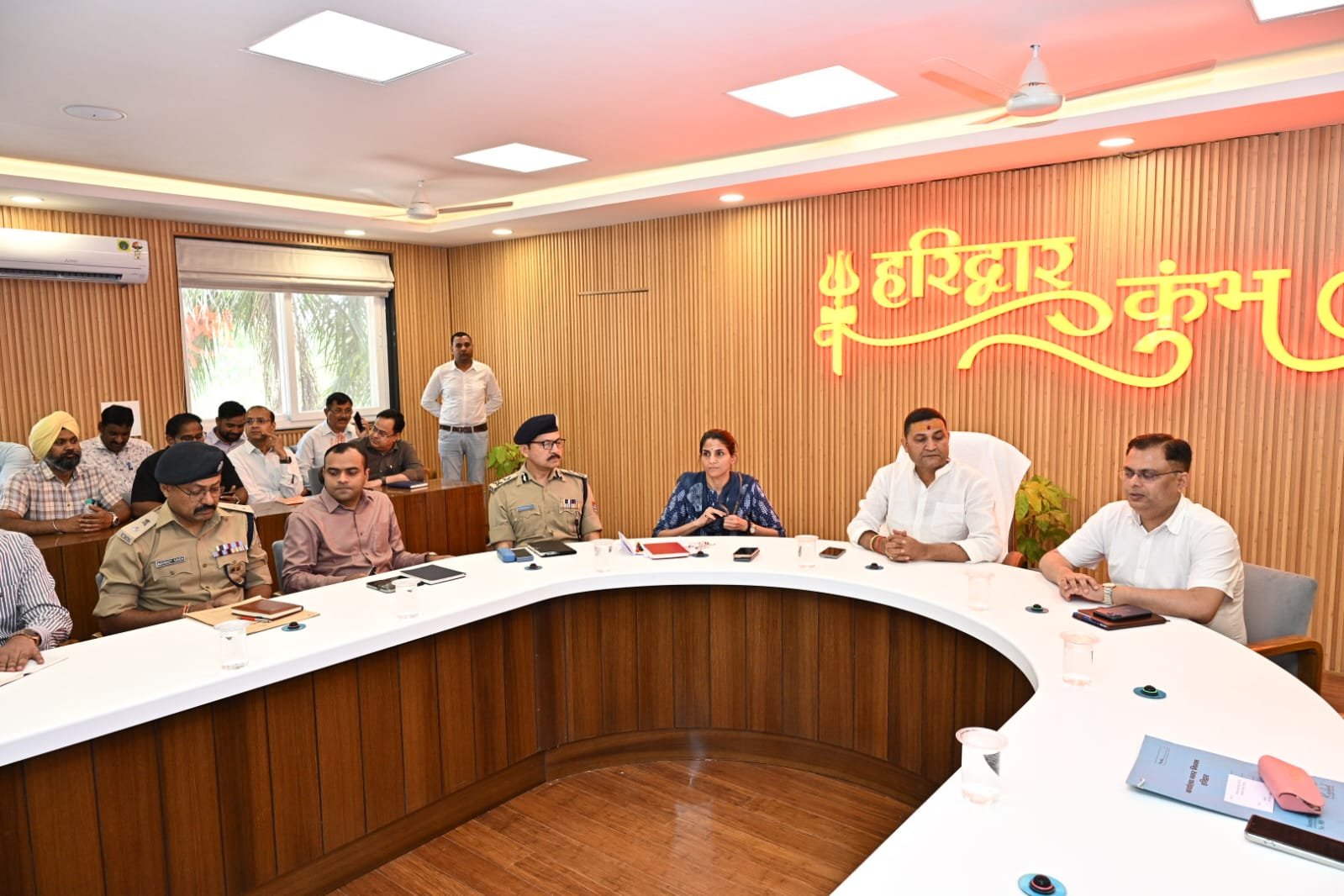 शहरी विकास मंत्री राम सिंह कैड़ा ने हरिद्वार में कुंभ की तैयारियों की समीक्षा की, बचे हुए काम तय वक्त पर पूरा करने के निर्देश