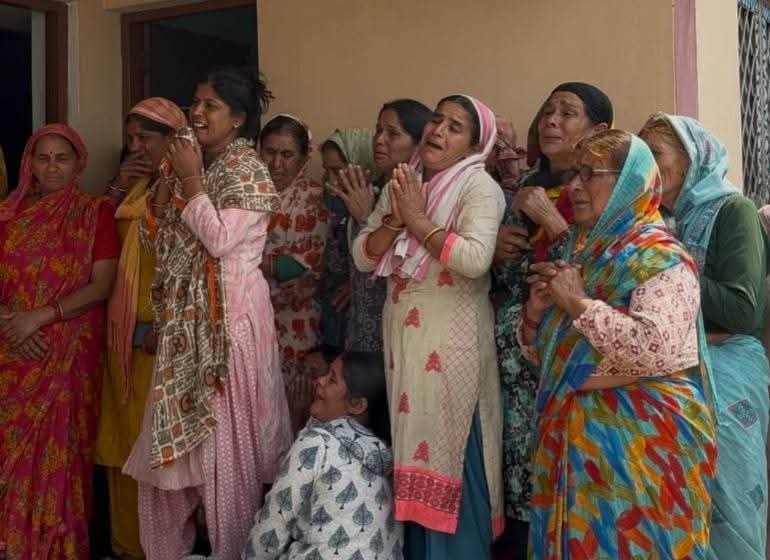 कीर्तिनगर में जंगल की आग की चपेट में आने से महिला की मौत