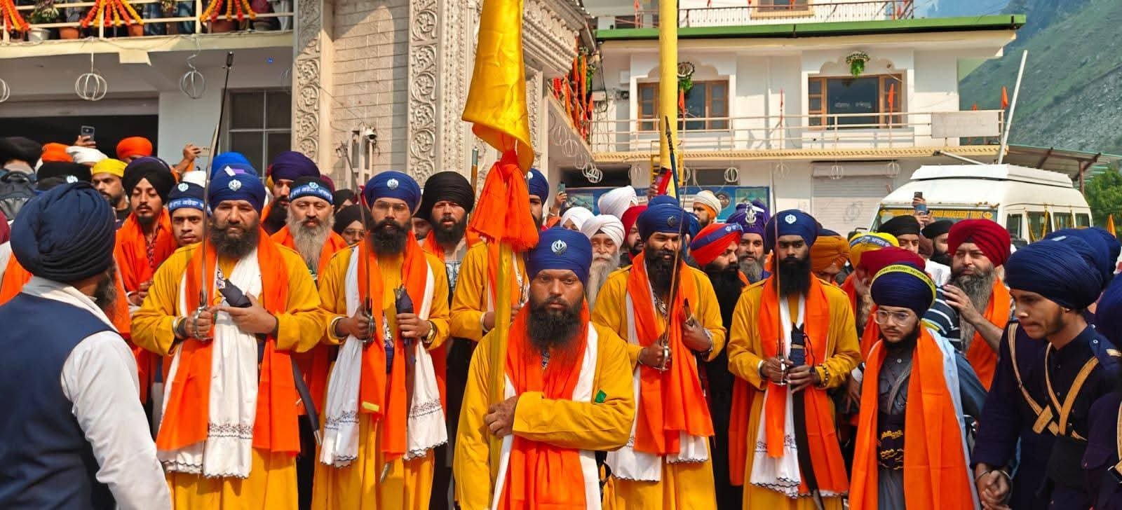 कल खुलेंगे पवित्र हेमकुंड साहिब के कपाट