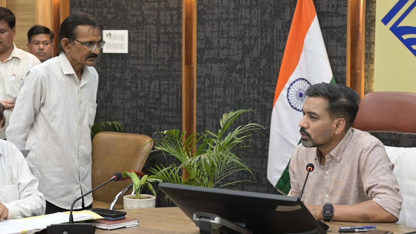 आशीष चौहान ने संभाला डीएम देहरादून का कार्यभार