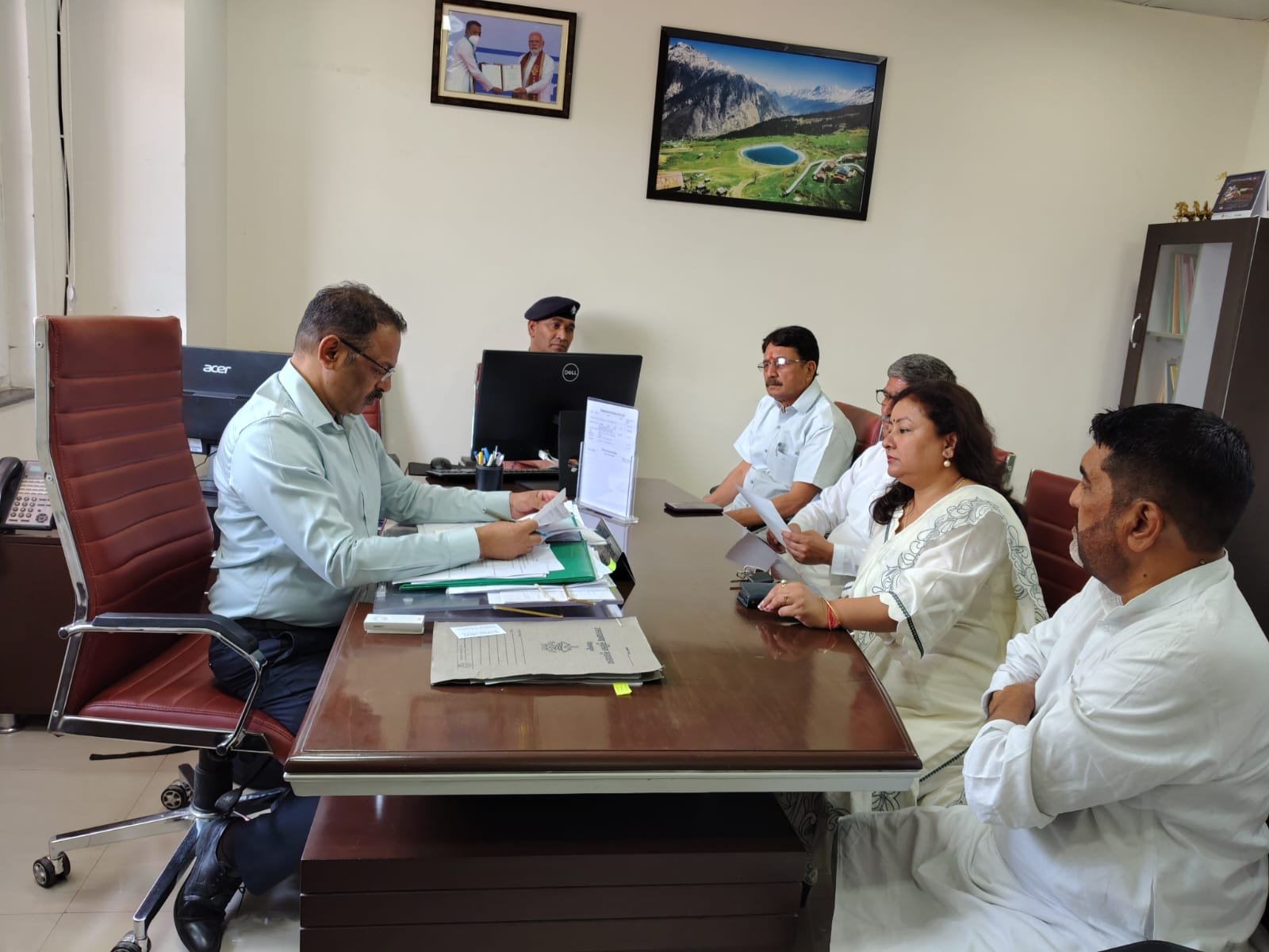 उत्तराखंड में सोशल मीडिया वॉर, कांग्रेस ने फर्जी पोस्ट को लेकर पुलिस से की शिकायत, 1 हफ्ते में कार्रवाई न होने पर धरना देने की चेतावनी