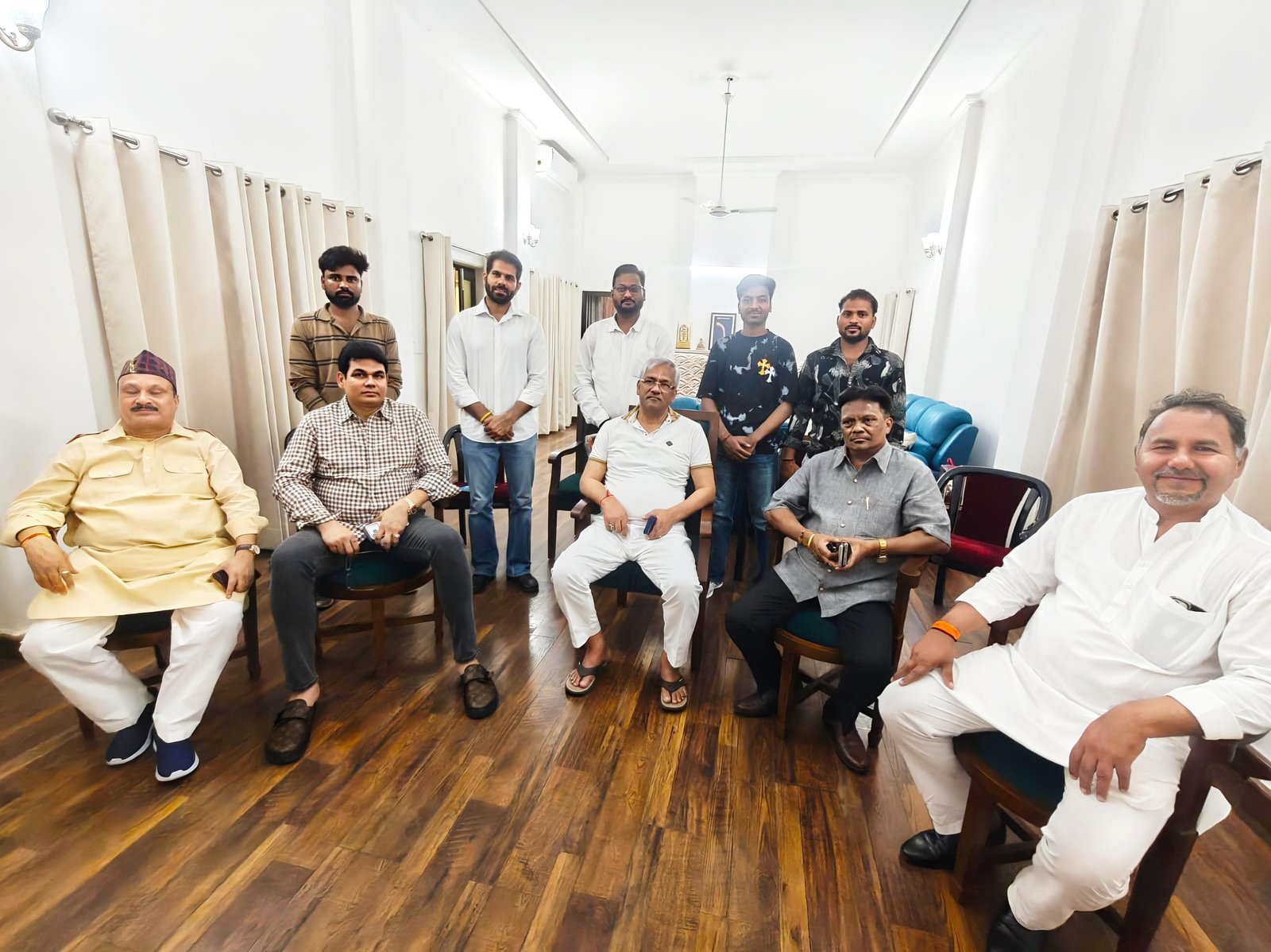 सांसद त्रिवेंद्र रावत ने सुना पीएम मोदी का मन की बात कार्यक्रम, कहा करोड़ों लोगों में होता है सकारात्मक ऊर्जा का संचार