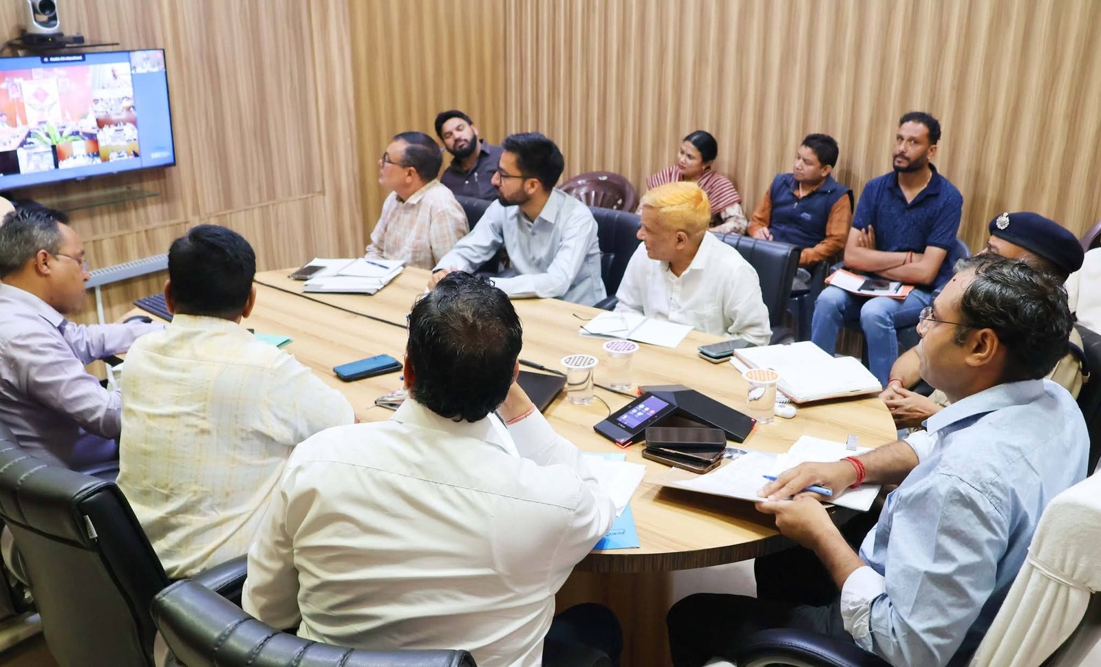चमोली में मानसून सीजन की तैयारियों को लेकर समीक्षा बैठक