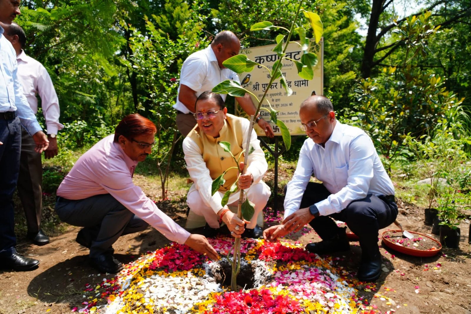 CM आवास पर हो रहा ये खास काम