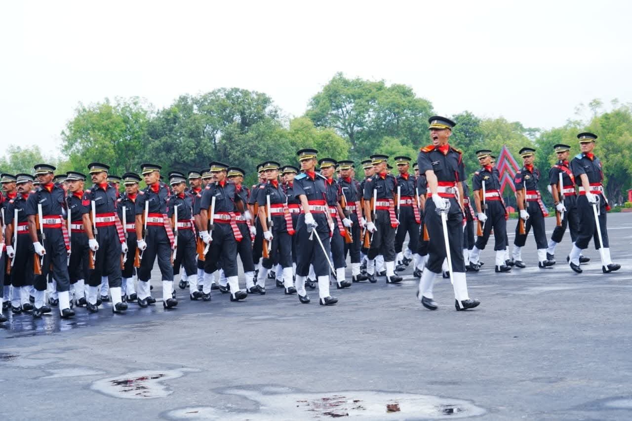 आईएमए की पासिंग आउट परेड में दिखा जोश