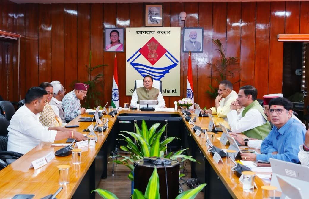 धामी कैबिनेट की बैठक में अहम फैसले, उत्तराखंड को घोषित किया गया पूर्ण साक्षर राज्य