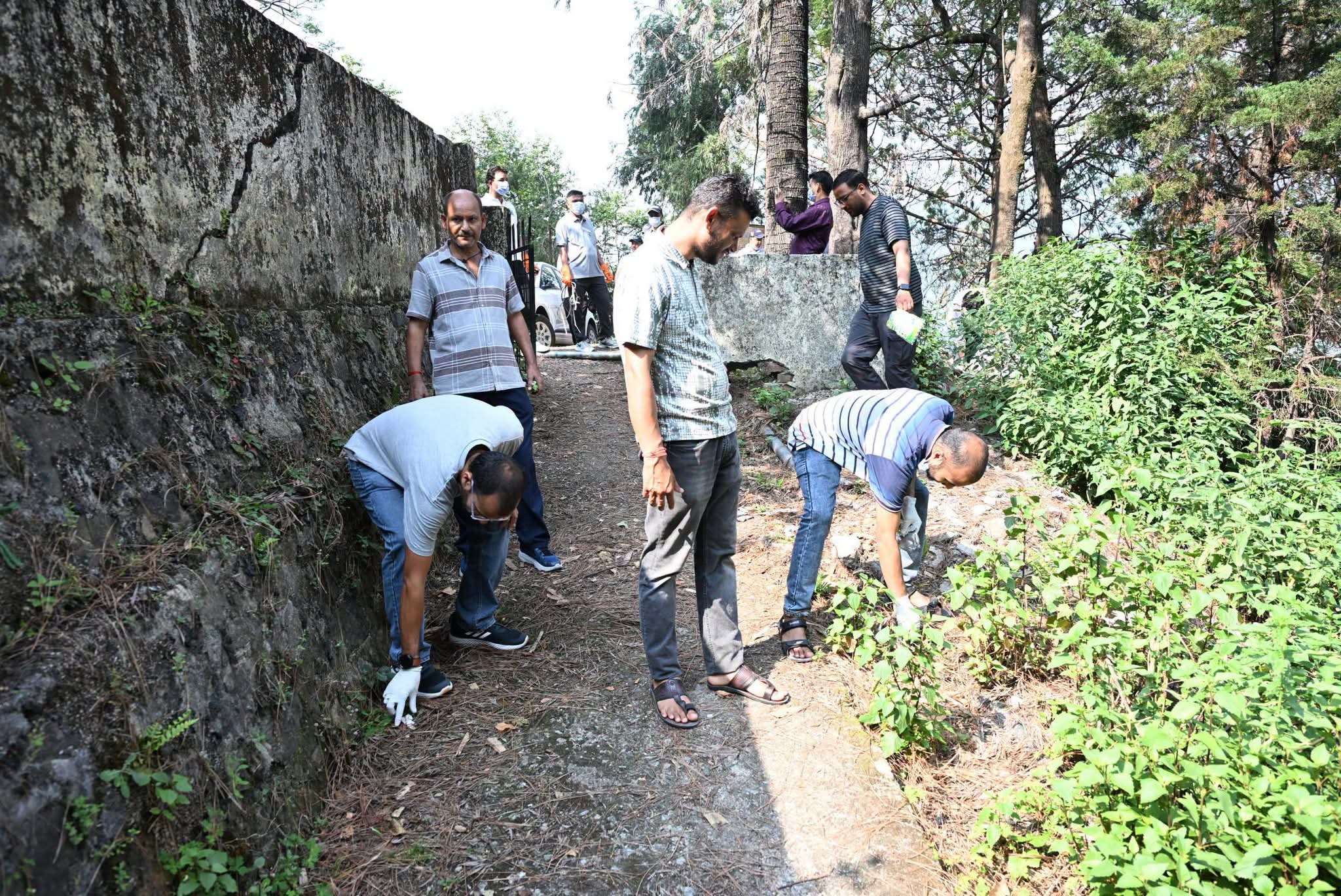 चमोली में योग दिवस पर चलाया गया सफाई अभियान